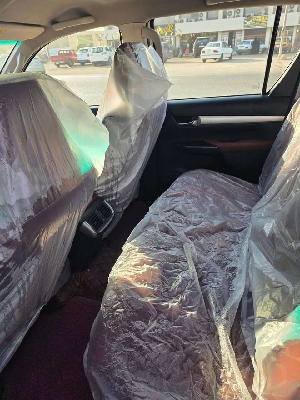 السلام عليكم للبيع
فور ويل عاليه موديل 2018 
مكاني بغداد جسر ديالى الجديد
رقم اربيل بسمي هزه ما سقطه سنويه جديده
سياره مكفوله كفاله عامه عده البارد اللي موضح بسونار المرفق بلمنشور 
السياره ماشيه ١٥٧ الف
السياره نضيفه بمعنا الكلمه وجاهزه من كل النواحي
بيع مستعجل سببضروف البناء
السعر265$ وبي مجال 
هاتف(***********)
هاتف (***********)
