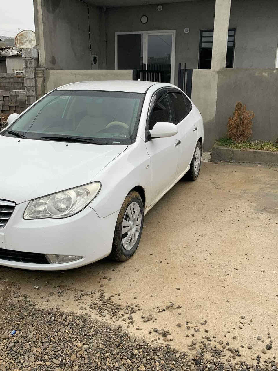 هۆندا ئاڤانتی ٢٠٠٨بڕاوە
کوشن جلد و هیتەر 
ئاوێنە شەفت
تەبرید لەمس
کامل مەسرەف کراوە یەک ٢٥٠مەسرەف نیە بەردی گزۆزی تێدا  توندو تۆلە یەک حەیبوو ٢٥٠ببرە ٤تایەی لۆکی لەژێرە

گێڕ و مەکینەی بەشەرت

سەقفی بەشەرت

دەحم و لێدراوی بەشەرت

کارەبای بەشەرت

خەیس و ژەنگی نیە

نرخی ٥٢گەلاو مەحامەلە
شوێن چوارقورنە
***********
*********** رانية, السليمانية
