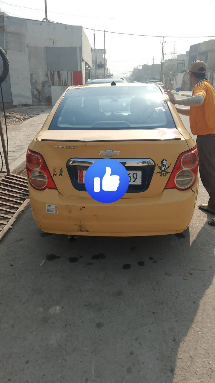 السلام عليكم سياره شوفر سونك امريكي محرك 1800سياره جاهزه من كلشي بيها كم دعجه بل جاملغ ألمامي وصندك هاي صور كدامك سياره ماشيه 130الف خير من الله تشغل وتطلع مراوس وريد فرق بس كون سياره جاهزه***********
