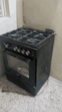 طباخ نضيف شرط الفحص ٤ عيون للبيع سعره ٧٥ اتصال هاتفي ٠٧٧٥٣٠٣٤٠٩٠