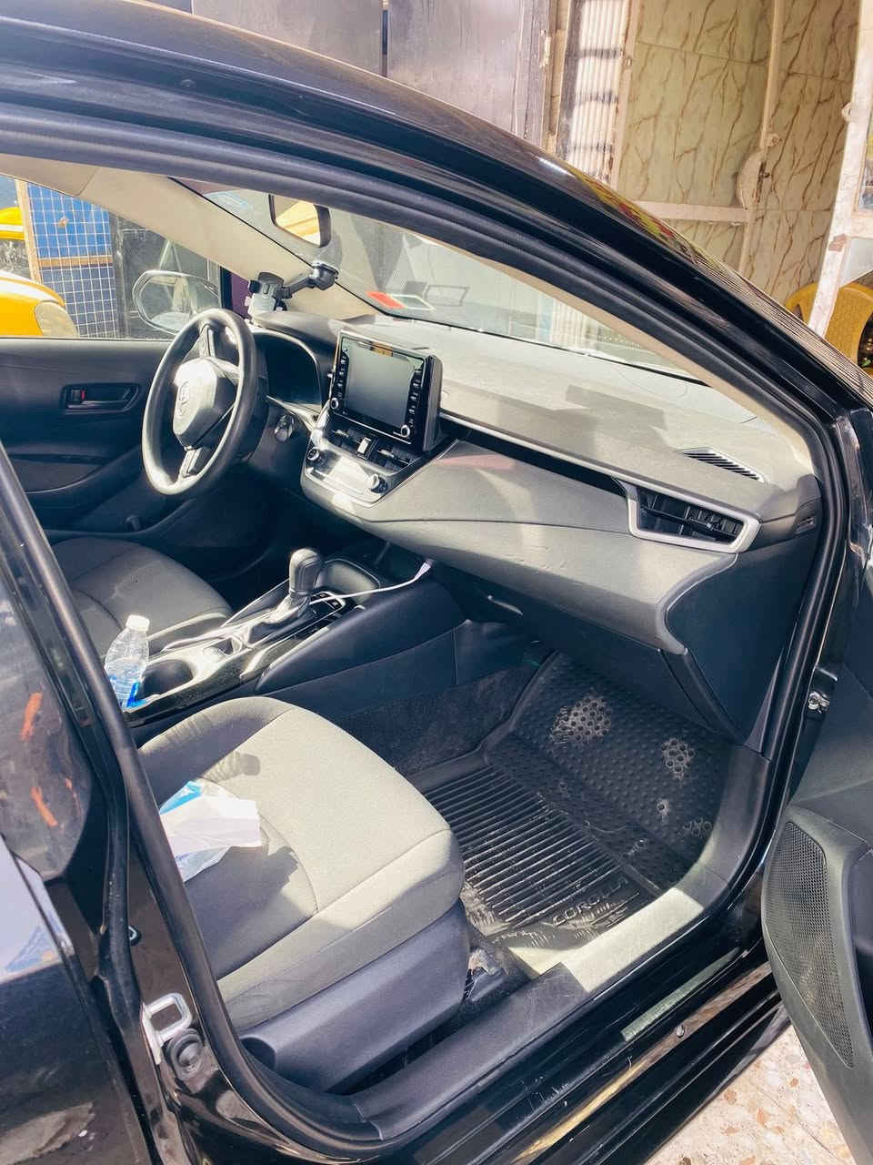 كورلا هايبرد 2022 وارد امريكي LE
رقم بغداد الدولي مشروع وطني سنويه وهزه جديده ب اسمي 
حادث فقط بنيد مبدل نفس اللون 
بدون لغد ولاشاصي ولا ايرباك
وبيه بارد بسيط باب سايق 
صدر امامي خلفي جديد
تخم تاير جديد
تبريد تدفئه كله شغال 
بصمه تشغيل تحكم ستيرن
شاشه كامرا
لايت الامامي لد 
حجر رادار كله بلادي مامشيول
السياره جاهزه وجديده وعلى ايدي 
ماشيه 43KM
مكاني بغداد العامريه
السعر143 وبي مجال بسيط
***********
