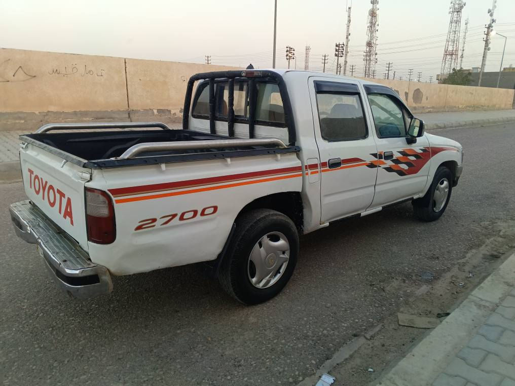 السلام عليكم بيكم جمره موديل 1998 مكينتها البلاديه كير اوتماتيك رقم بصره (ر) سياره حلوه مصبوغه جماليه كهربائيات شغاله سياره جاهزه السعر 65  العنوان بصره قضاء المدينه رقم‏‪***********‬‏ المدينة, البصرة
