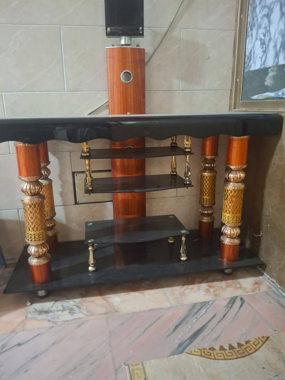 ميز بلازمه جديد كل ضرر مابي ولاحته شخط نضيف جدا سعره 45 ألف المكان كربلاء الاستفسار‏‪***********‬‏ / ‏‪***********‬‏ كربلاء, العراق
