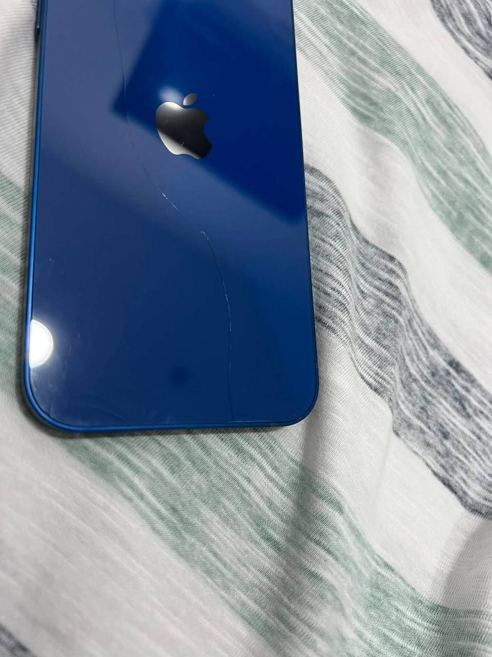١٢ عادي.  مبدل شاشه اصلي صور واضحه 
ذاكره ٢٥٦.  شخط خفيف بالضهر.  
سعر ٢٥٠ ألف.  بغداد


**إذا كنت صاحب هذا الإعلان وتريد حذفه لأي سبب، رجاءا أرسل رسالة إلى الدعم الفني**