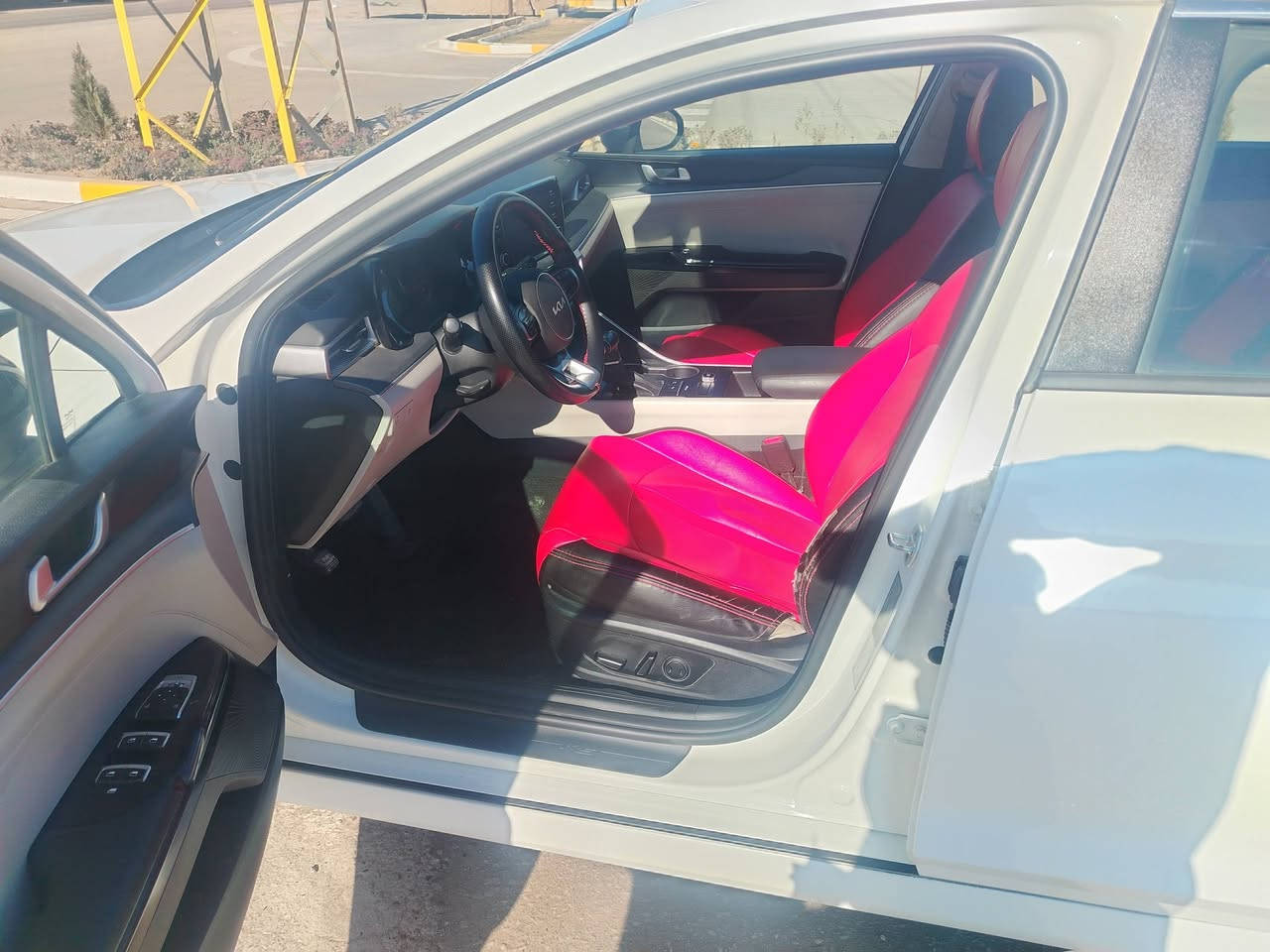 السلام عليكم
K5 خليجي 22
فول مواصفات عدا الفتحه
كفاله عامه
السعر 198
للاستفسار
***********
