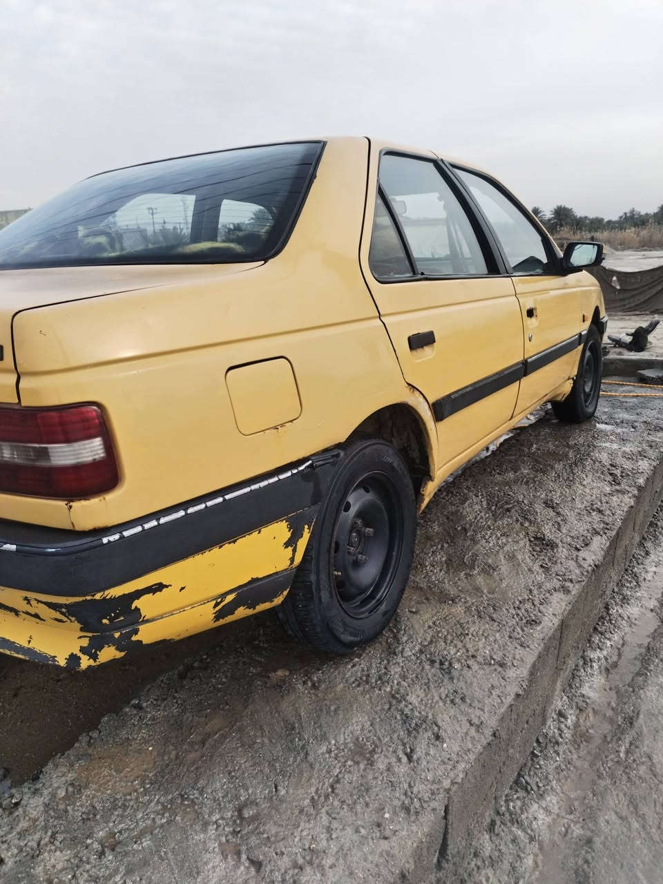 بيجو 405
موديل 2010
ابيع هل موجود
راعيه موجود شرط التحويل
اب ٢٨
*********** وتساب
