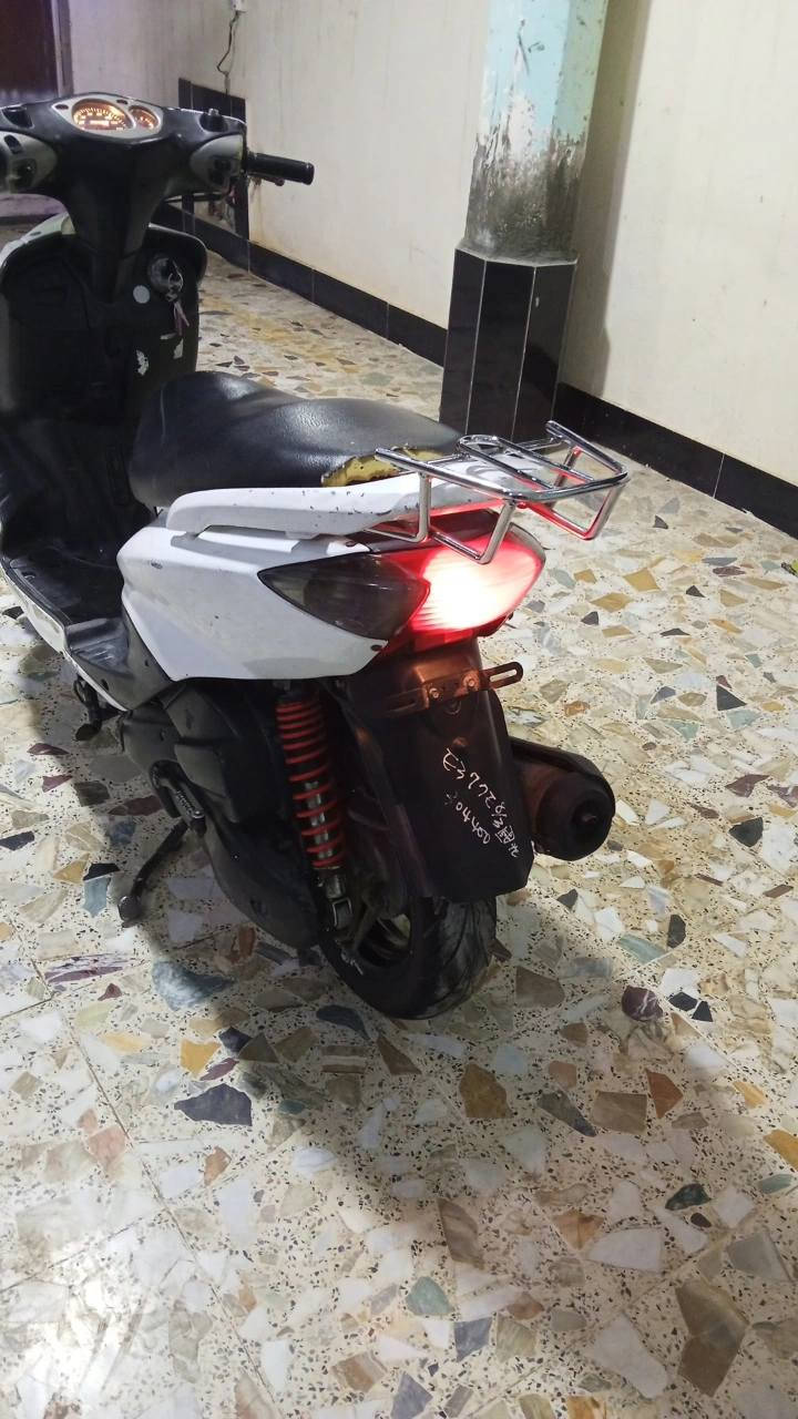 اسلام عليكم سكنس 140 طافيه للبيع او مراوس ونطي  فرق شعندك نزل او ترسلني خاص رقمي ***********
