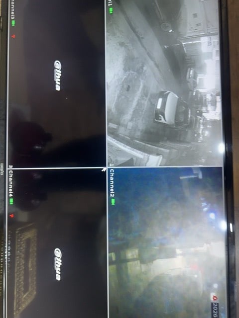 سامراء البباز

الكميرات المعروضة للبيع شنو نوعيتها؟: 
دهوه
هل الأجهزة تحتوي على ضمان أو صيانة بعد البيع؟: 
لا 
هل ممكن توصيل الكاميرات للموقع المحدد إذا اشتريتها؟: 
لا  
شنو سعر تركيب الكاميرات في الموقع إذا احتاجت؟: 
٥٠الف 
هل عندك أي تفاصيل عن إمكانية ربط الكاميرات بالإنترنت؟: 
ربط انترنت متوفر ٣كامراة ذاكره ٥١٢تسجيل 