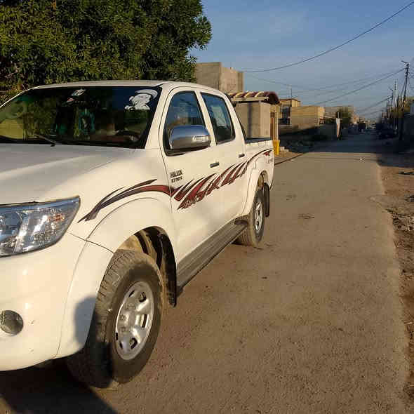 السلام عليكم بيكم فور ويل 2013 وتماتيك للبيع بيهة صبغ 4 قطع جاملغات عل نص ونص بنين ونص باب السيارة نضيفه وخير من الله 195 وبيهة مجال قليل *********** غير متواجد عل فيس مكاني بغداد
