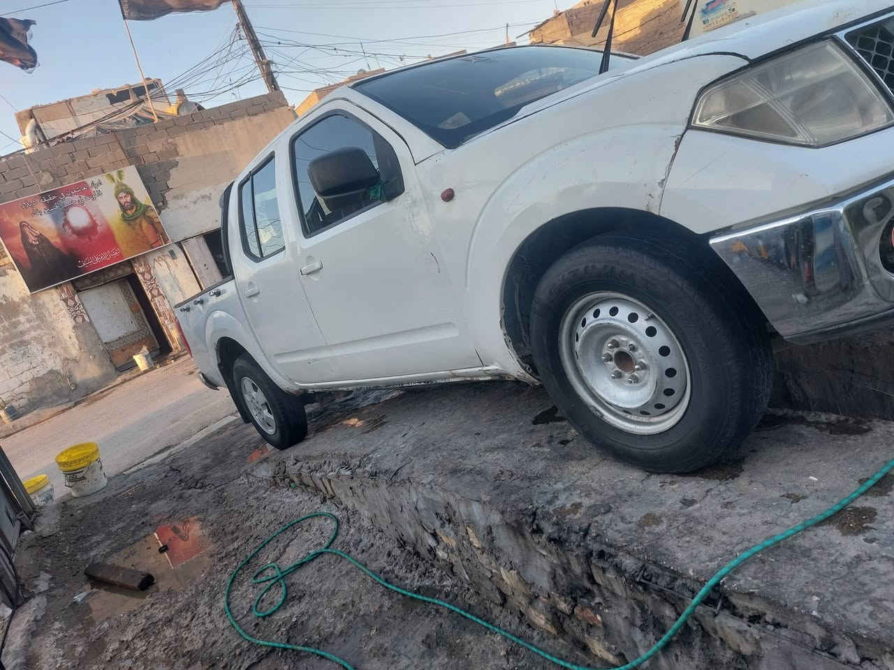 سلام عليكم بيكم نيفاره موديل ٩ للبيع او مراوس بسياره خصوصي بيكم أربيل تحويل وكاله موجود مكينه ففتي كير اتمتيك@ كهرباء كله شغاله بس هورن مايشتغل تراي للبصره حداديه جديده السياره مابيه نقص فقط التبريد عايزه راتيتر الكمريسر يشتغل سياره جاهزه وتجي تفحص وتأخذ مكفوله من الكص والكلبه  سياره تخم تاير جديد سنتر لك يشتغل باور جديد جام كهرباء الداخل احمر السياره خليجيه مو أمريكي مكاني بغداد مدينه الصدر الرقم موجود بي تصال الاثير والاسيه واتساب فقط *********** الاتصال فقط 
*********** بي واتساب
