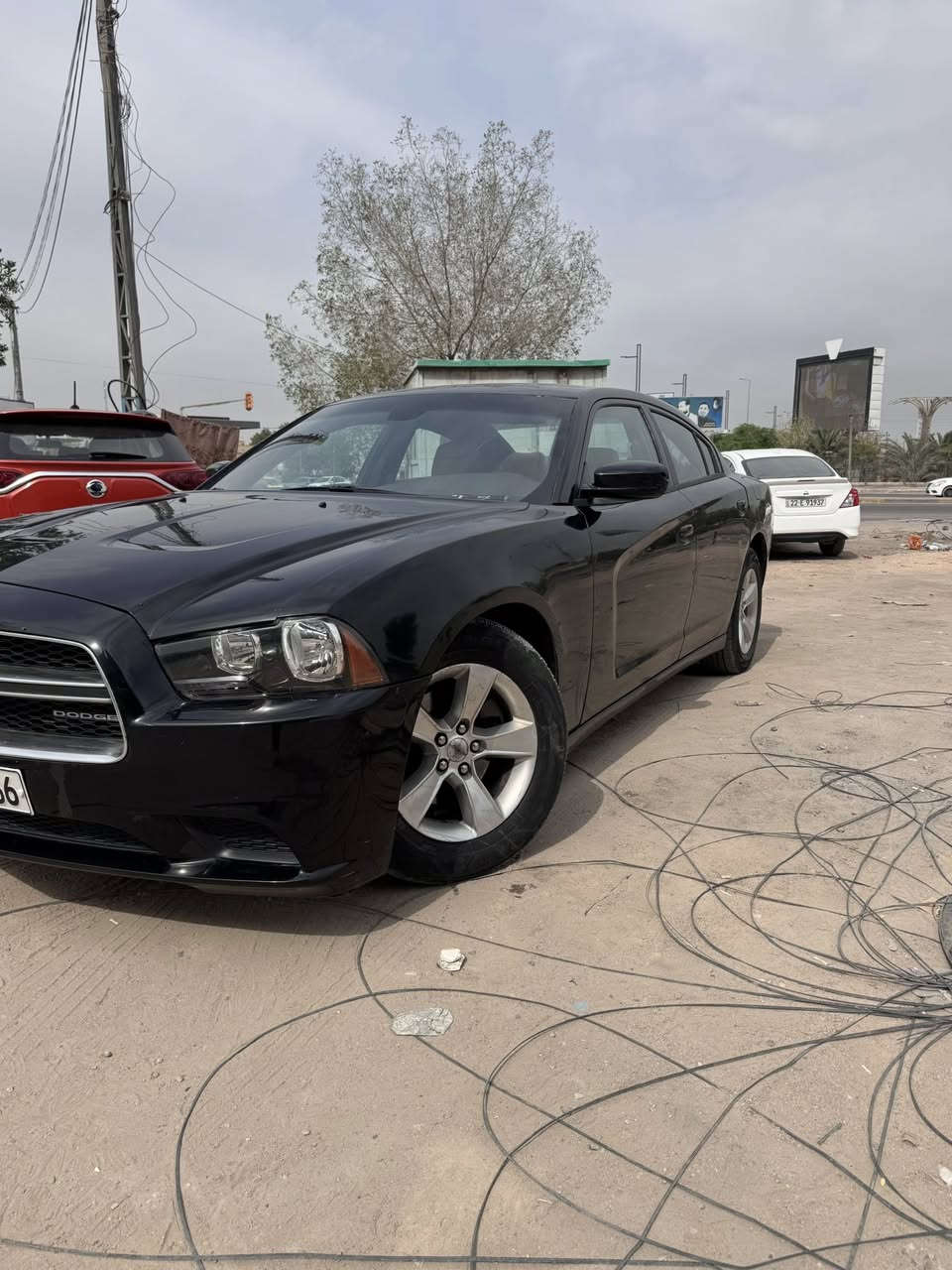 يالله السلام عليكم جارجر ادوات كفاله من الكصة والضربة والصبغ سياره جديده بمعنى الكلمه وماعايزه ربع 
تاخذه كبل تسجله كير مكينه تبريد حداده كله كارتون السبير مانازل ماشيه 240 الف كيلو طخم تاير جديد باتري جديد   
مستعجل ع بيعته مكاني بصره 
السعر 70 وبيها مجال 
***********
