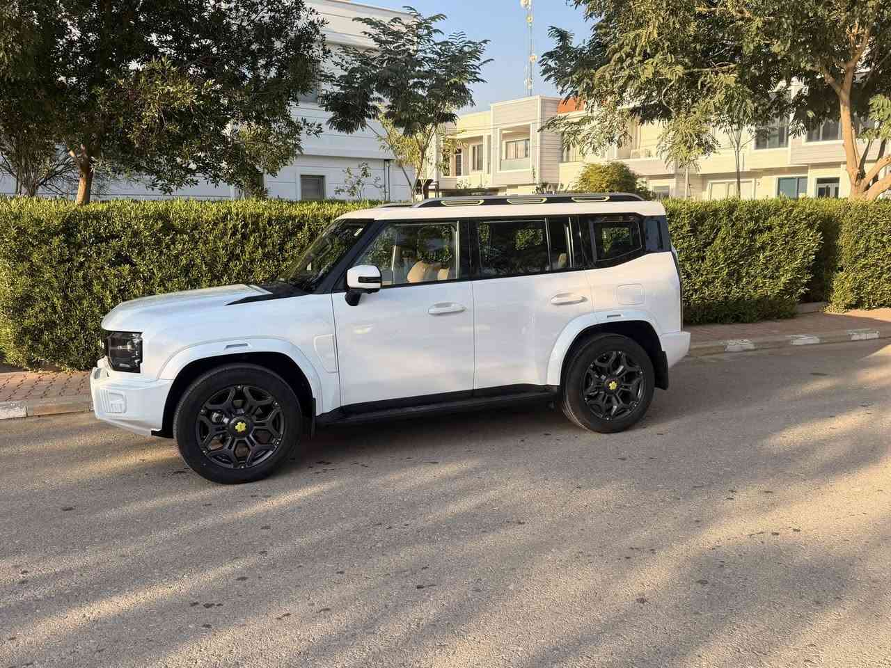 سلام عليكم 

جيتور T2 لاكجري موديل 2025 مكفولة كفالة عام اللون ابيض بلاد قطعة مميزة ضمان وكالة هارلم مكفول كفالة عامة من كلشي
رقم سليمانية مميز

المواصفات
محرك 2000 تيربو
فتحة سقف بانوراما
حساسات امامية وخلفية
كاميرات 360
كشنات جلد
كشنات تبريد
تبريد قطعتين
شاشة عرض حجم كبير
ثلاجة
تشغيل عن بعد وبصمة عدد 2
مصابيح LED كاملة
ناقل حركة 7 سرعات
اوامر وتحكمات صوتية
مثبت سرعة
رادارات جانبية
حساسات اصطفاف
قيادة ذاتية
توقف تلقائي لتفادي الصدمات

رقم صاحب السيارة 
***********
