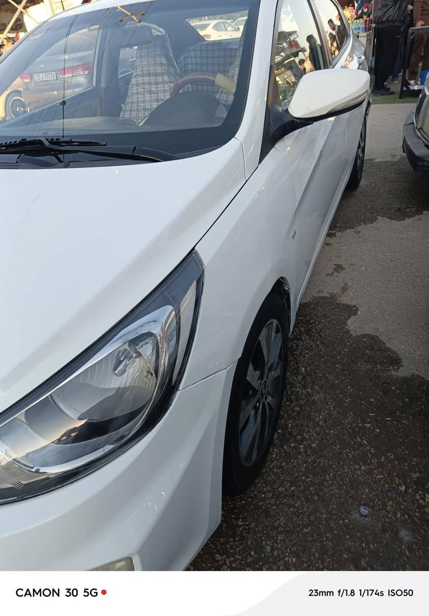 اكسنت 2013خليجي رقم اربيل بأسم شركة فيصل عزيز  محرك 600 سنوية نافذة كفاله عامة عدا شبر صبغ بدون اضرار جديده ماشية 200ألف مكانها نجف للاستفسار ***********
