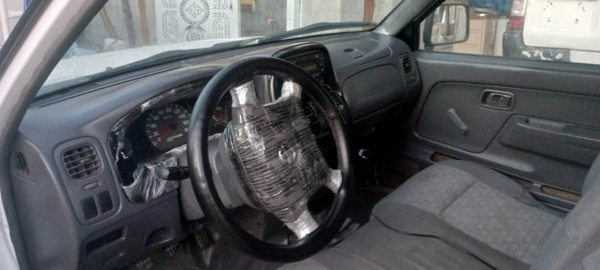 بەناوی خوای گەورە نیسان ٢٠٠٢ ئاڕم پلاستیک سلێمانی
بەشەرتی ئاڕم و غرامە
سەیارەکە نیو چامەلەغی بۆیاخە
ماڵی دۆستە
تەبریت
گێڕ
مەکینە 
ئەکسل 
هەموی بەشەرتە
لەسلێمانیە ژ.م (***********)
تکایەئەوە ژمارەی خاوەنیەتی هی من نیە السليمانية, العراق
