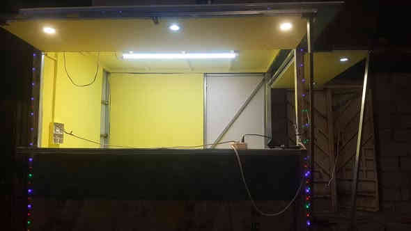 كشك متنقل طول مترين عرض متر ونص ارتفاع مترين مغلف جبسن بورك الخارج بديل الرخام للاسنفسار ***********العنوان البصره السعر مليون و750
