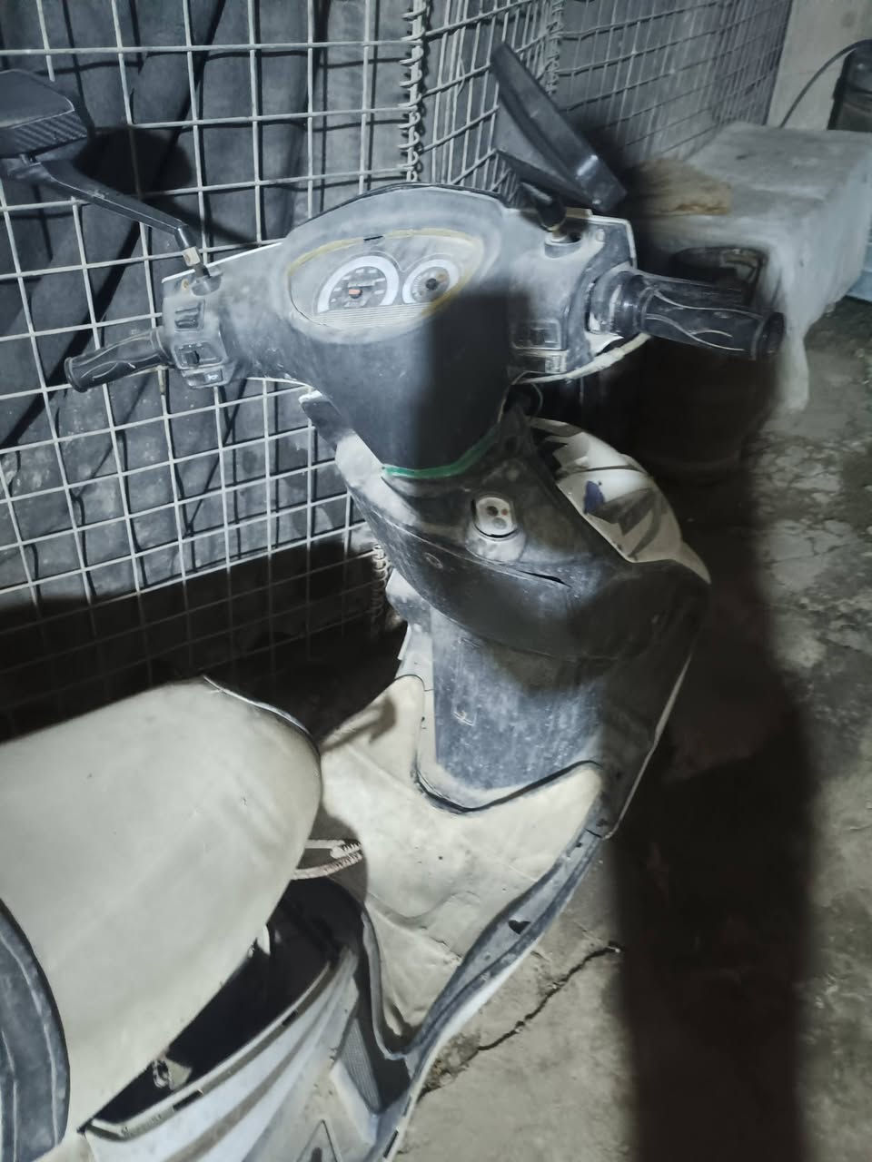 للبيع ماطور رص
مجفت جديد
تايرات جدد
نقصه  باتري وجوزه سويج فقط
مكاني الرمادي
اي استفسار خاص


**إذا كنت صاحب هذا الإعلان وتريد حذفه لأي سبب، رجاءا أرسل رسالة إلى الدعم الفني**