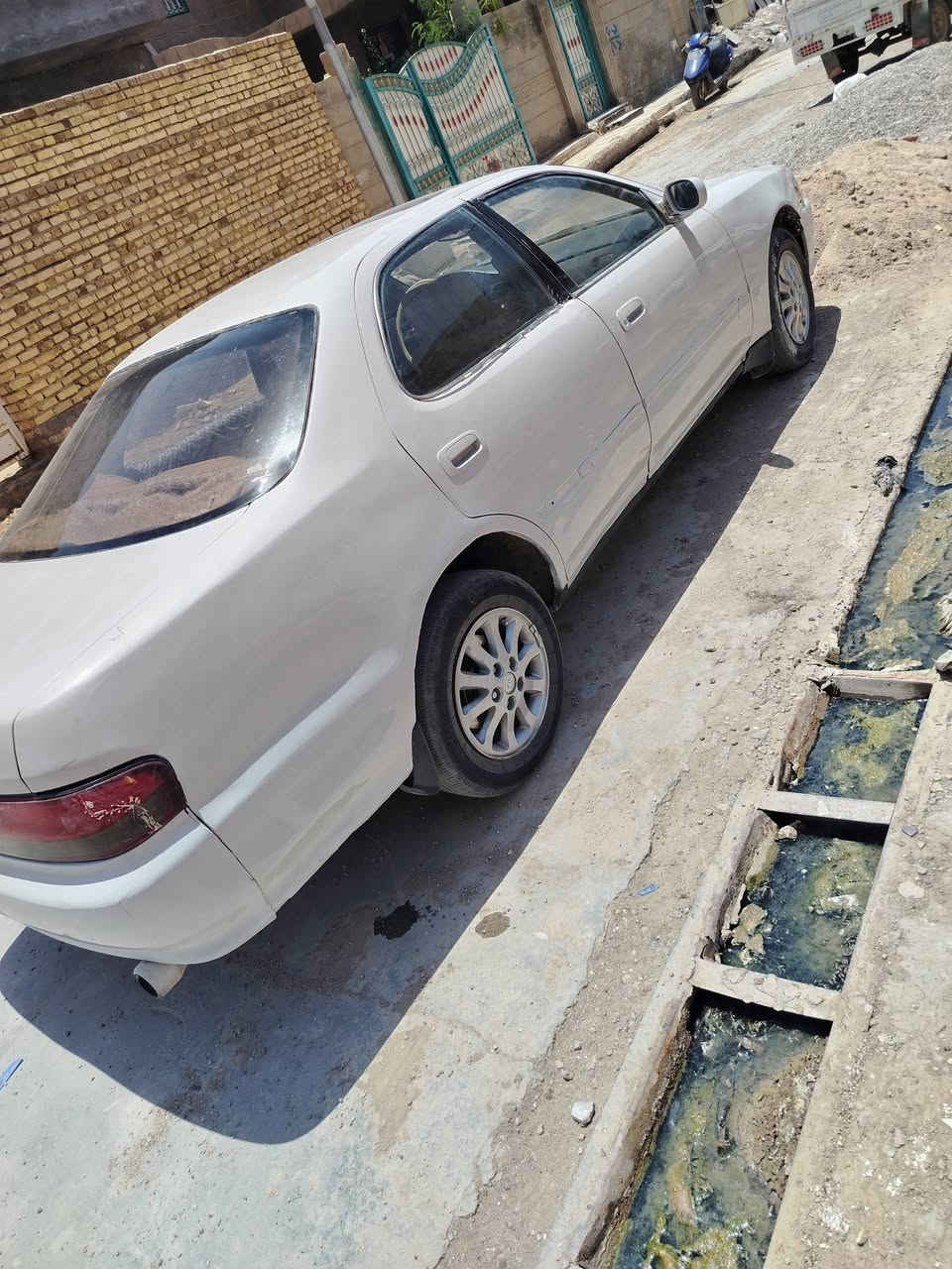 ذي قار قلعة سكر 
كرسته موديل ٩٥ مكينه ونجي سنويه ٣٠ هزه جديد جاهزه من كلشي مصبوغه عام للجماليه بيه ظربه بل بجاملغ الخلفي خفيفه ومعمره مكفوله من العيب الشرعي ولاصوليات سعره ٤٧ وبيه مجال قليل للشراي المكان قلعه سكر***********
