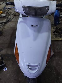 فراشه للبيع سعر ٢٥٠ وبيها مجال قليل رقمي 07812670762