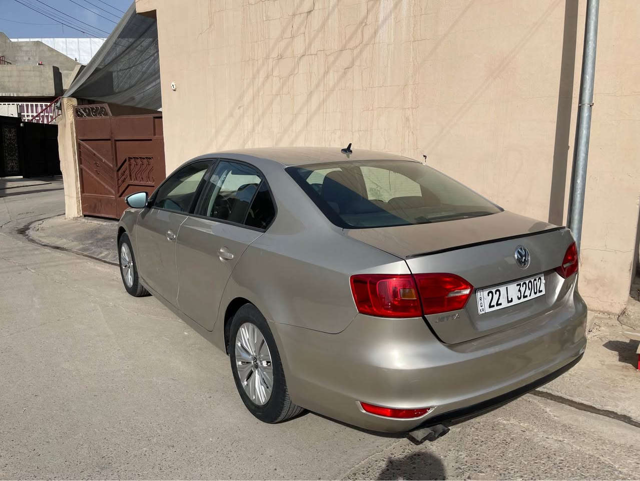 جيتا خليجي مكينه 20 چوارپارچە بێناوگرتن
گێرو مەکینە بەشەرت  کۆبۆن بنزینی هەیە بەناوخۆمەوەیە سعری 99وەرەقەو مەجال
تەنها بۆفرۆشتن گۆرینەوەناکەم
***********
*********** كركوك, العراق
