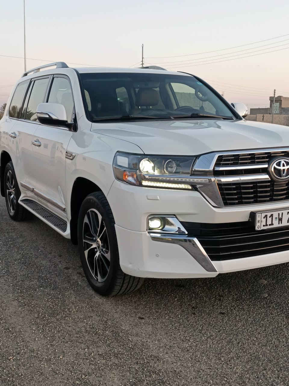 السلام عليكم
للبيع لاندكروز موديل 21 رقم بغداد انجليزي باسمي تحويل ثاني يوم سياره جديده كفاله عامه حتى الدعاميات ومن الشخوط سياره جديده استخدام شخصي سياره ماشيه 64 مواصفات السياره 8 ايرباك حساس خلفيه امامي كاميرتين واثنين كهربائي كوشن كهربائي ثلاث طقات والداخل بغلاوي والسياره محرك سته سلندر سياره سبير الشركه ما نازل بعد طبقات الشركه بالشاصي السياره الجديده طق نايلون السعر 565 وبيها مجال
ملاحظه السياره سونارها موجود بالنشر والصندوق كهرباء ابو سيف‏‪***********‬‏     🦅‏‪‏‪***********‬‏
