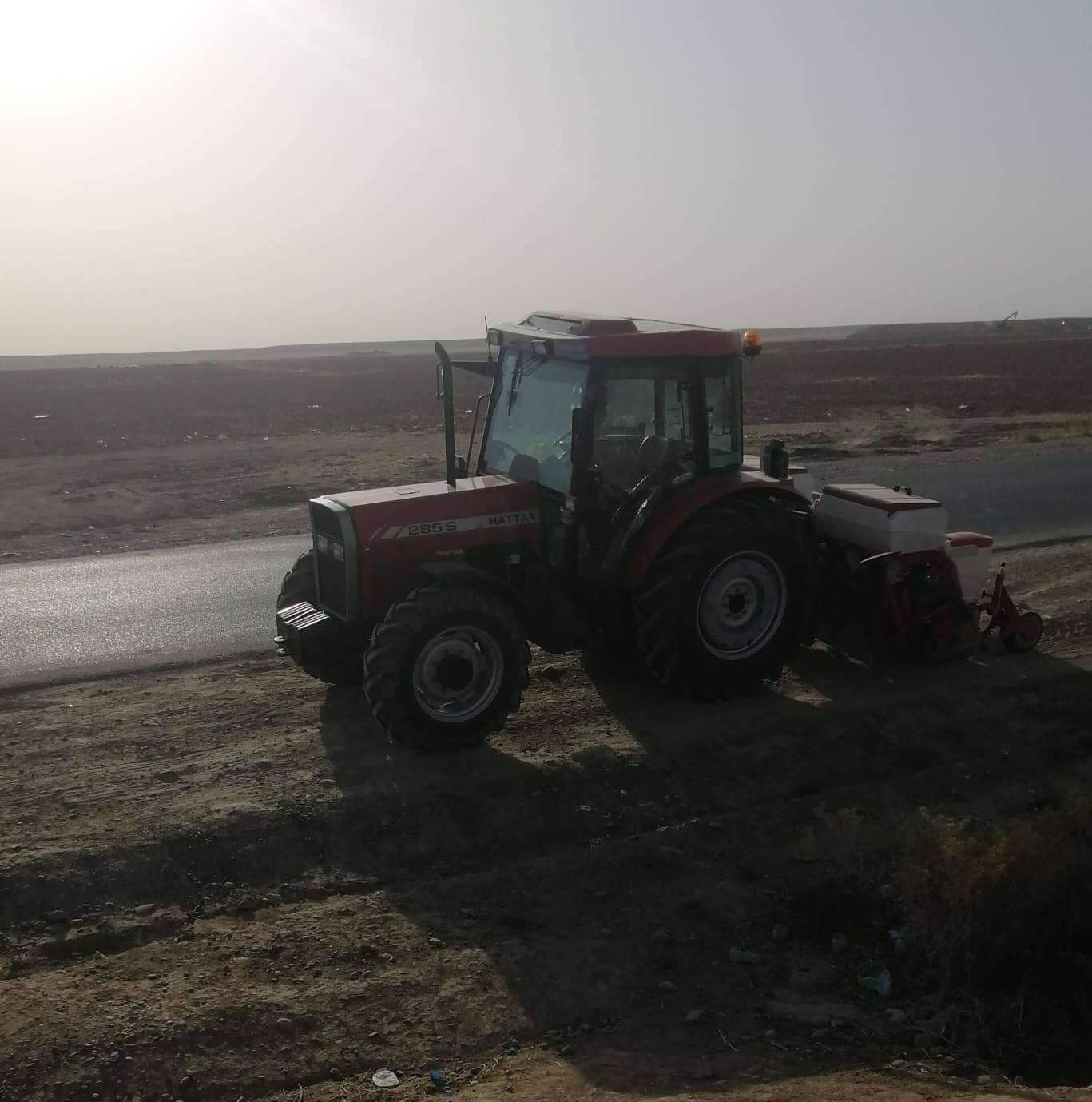 تركتر للبيع هاتات ٢٠١٧
اتصل ***********
