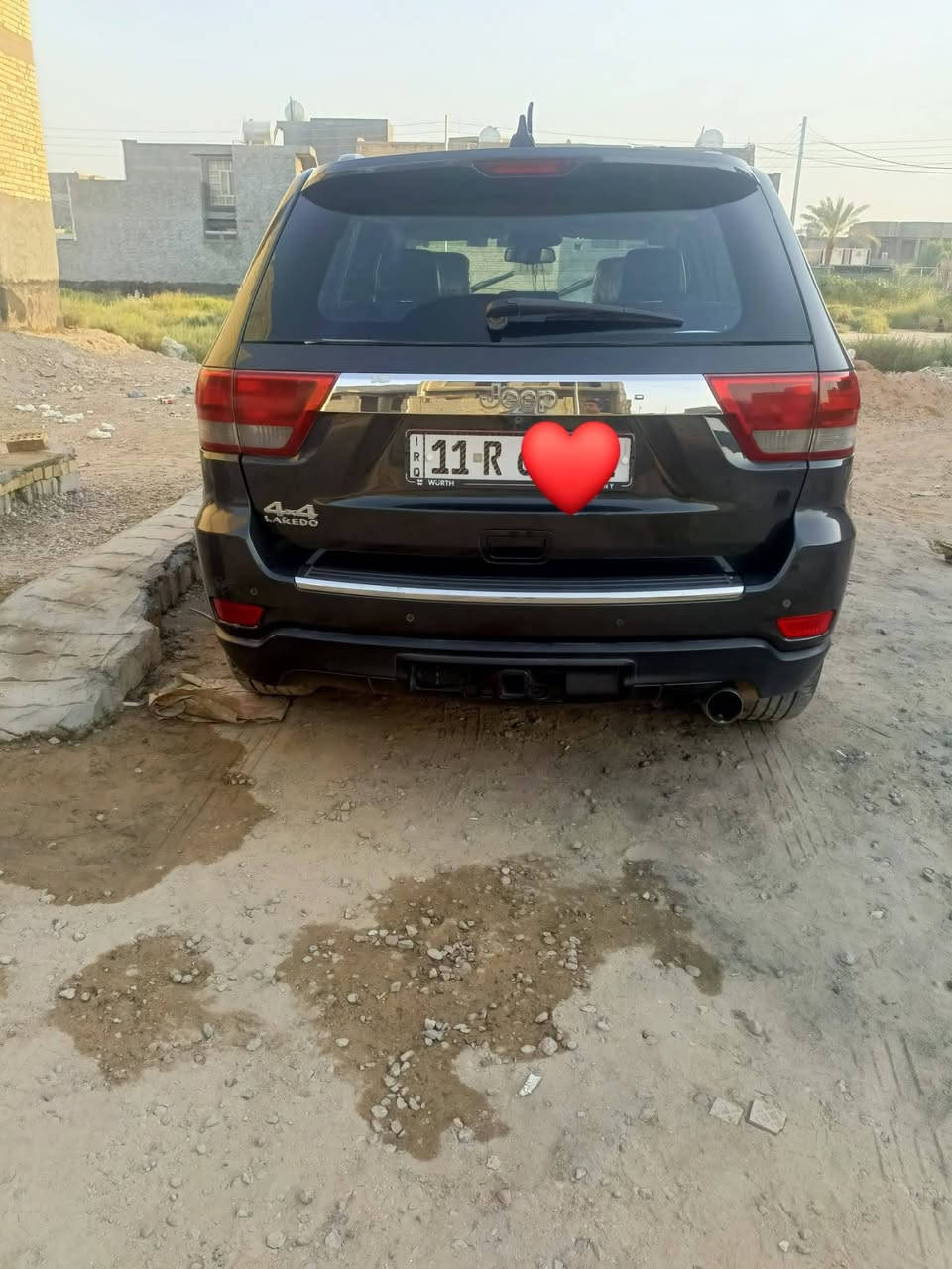 جيب لاريدو للبيع
أمريكي كلين بدون حادث 
بيه فقط مكان باردشبر. باب خلفي.ولباقي.   مكفوله من الصبغ والحادث 

محرك 6سلندر 3600 
موصفات. بصمه تشغيل.  بصمه ابواب. بصمه صندوق. ستتم. سماعات. دمام 
كشنات كهربائي 
تحكمات ستيرن 
شاشه مسجل. قلاب 
مانع نزحلق بعد بيها موصفات.  معروفه. رقم بغداد دولي.   تحويل مباشر....... مكان سياره فلوجه حي الشهداء.
السعر (160)  وبيها مجال رقم ‏‪***********‬
