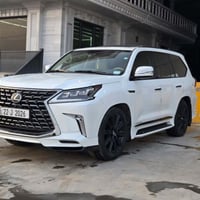 لكزس LX • ٢٠١٧ • للبيع