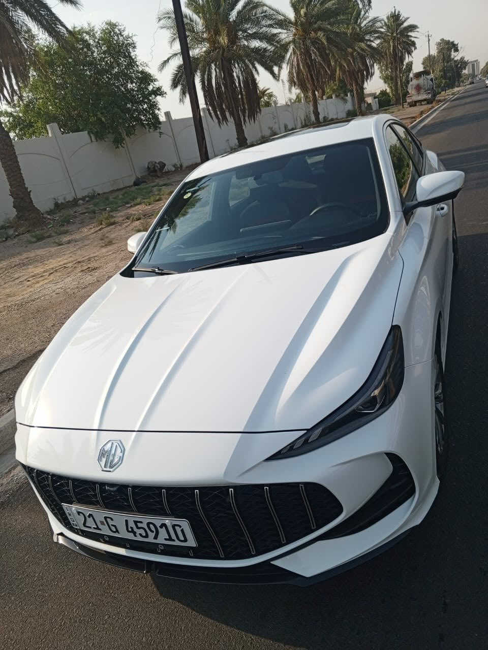 السلام عليكم ورحمة الله
Mg GT للبيع 🫶 
موديل : 2025 
ماشيه : 12 ألف فقط 
سياره فوول مواصفات 🚗
سلايد روف _ كشنات جلد _ تحكمات ستيرن _ أوتو هولد _ هند بريك بصمه _ شاشه _ كامره _ حساس خلفي _ لايت زنون _ شاشه اكتف
((مكان السيارة بغداد 📌)) 
ملاحظة: رصعة خفيفة جاملغ خلفي اليمنة
السعر 118  وبيها مجال بسيط
*********** يوجد واتس اب
