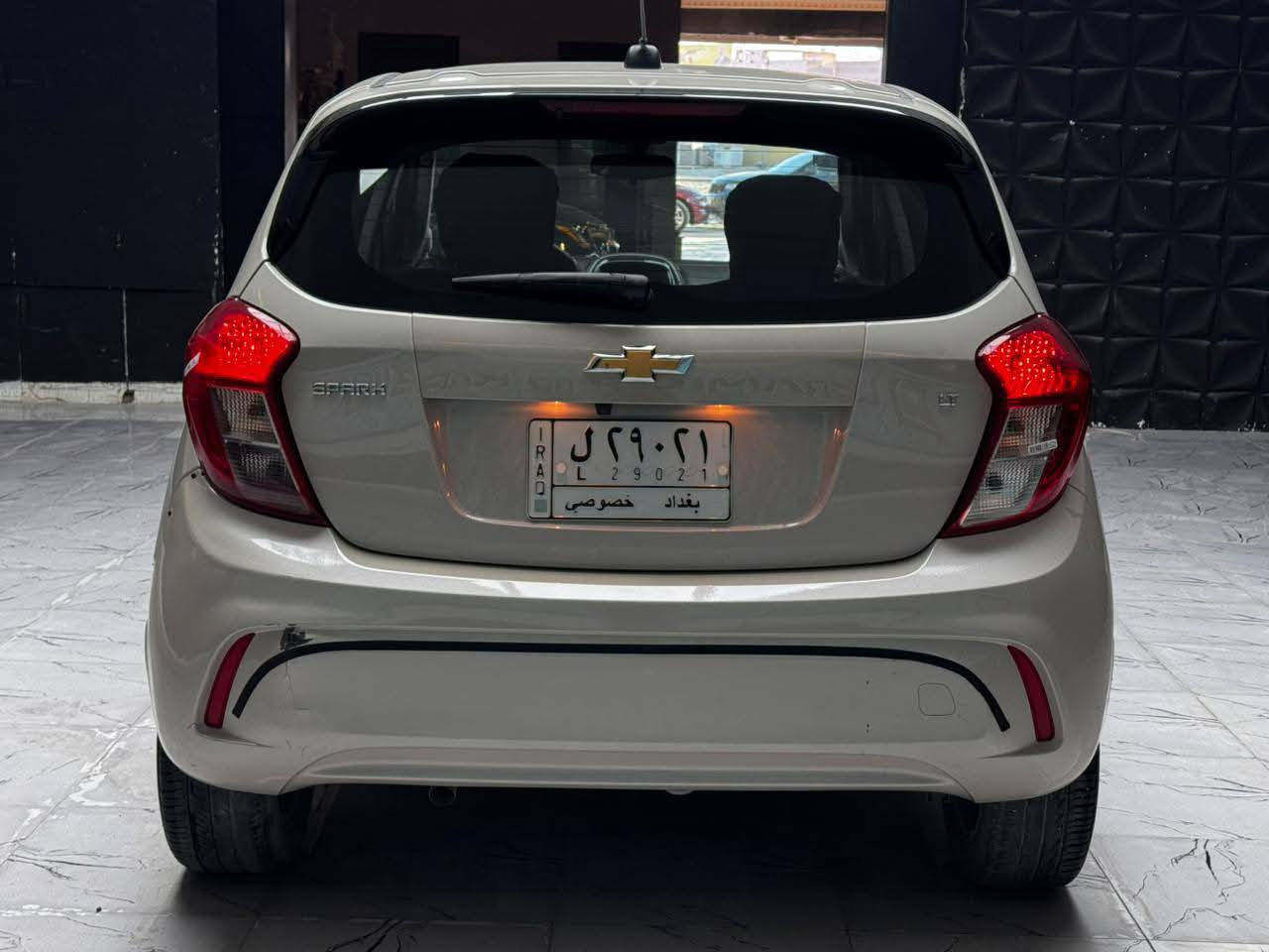 السلام عليكم
للبيع فقط
سبارك 2021
وارد امريكي
اللون بيجي
مواصفات LT
رقمها بغداد
حادثها موضح بالصور
و هنا بالعراق جاملغ السايق صارت بي طخه اثناء ركن السياره بباب البيت و مبينه بالصور
السياره جانت عند بنيه و كلش مهتمه بيها
ايرباك ستيرن فقط و راجع سستم
ماشيه 56 ميل
كير و محرك شرط ما مفتوح
تخم تاير جديد
تبريد ثلج
مواصفات السيارة/
. كير اوتو
. تحكمات ستيرن تحديد سرعة
.شاشة كبيرة و كامرة خلفية
. بلاجكتور led نهاري
.لايت عدسة
.ويل كب
. مراياة كهربائي
. 4 جامات كهربائي
. محرك 1400 اربعة سلندر
. مانع انزلاق و لايت اوتو
. بعد مواصفات معروفة بالسيارة
كامله مابيها اي نقص
سعرها 85 وبيها مجال
مكان السياره كربلاء
راسلني او اتصل على هذا الرقم
***********
***********
