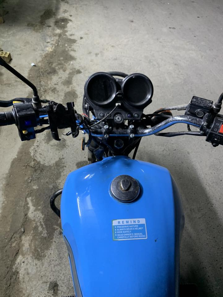 السلام عليكم دراجه دايوان مديل 25 للبيع بدون أورق اكفلك سرقه فقط العنوان بغداد الشعب ***********
