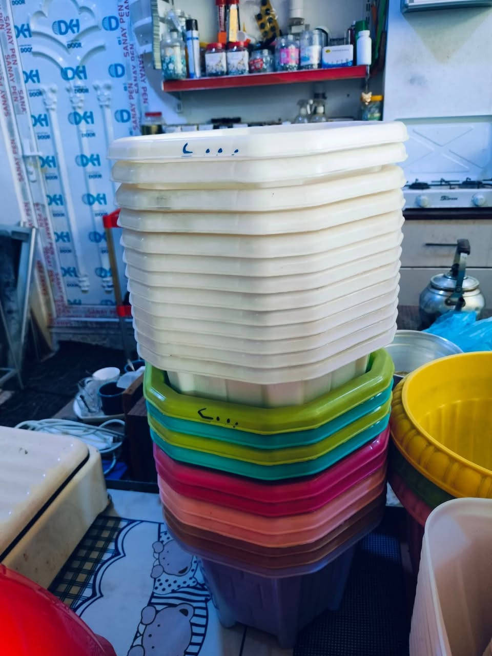 وصول وجبه جديده  حافضات ورد  و احجام مشكله 
معرض ابو كرم لبيع الاثاث المستعمل والجديد 💥💥
وشراء جميع انواع الاثاث المستعمل 💥💥💯
  للتواصل واتساب اواتصال ***********--***********
العنوان /(دهوك فايدة)
بالقرب من سايدين سوق فايده مقابل طرشي الشفاء وبجوار 
مدرسة هيما.. 
@إشارة.
