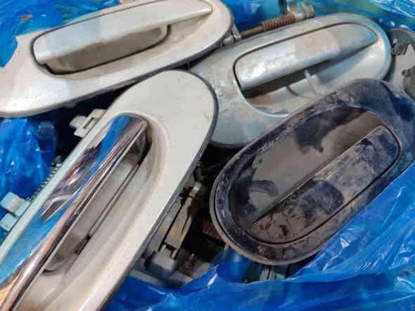 يتوفر جميع قطع غيار النيسان باسعار مناسبه. سني هندي. نيسان فيرسا. صني ياباني. صني كوري. نيسان تيدا.        نيسان التما. نيسان سنترا. نيسان بافندر   للاستفسار ***********. حي الصناعي البلوك الرئيسي وكالة نيسان
