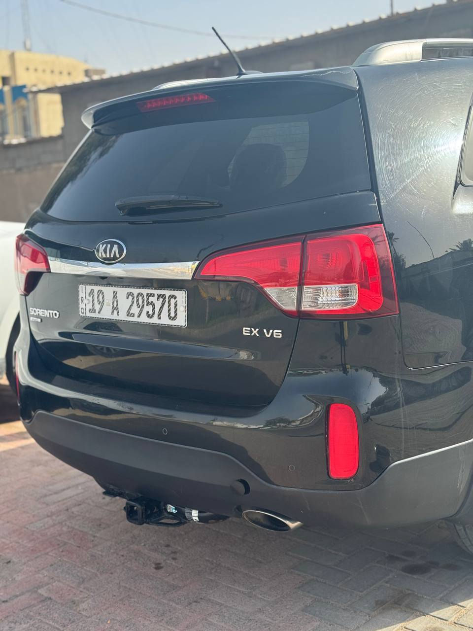 كيا سورنتو (2015) EX🖤🔥
🧾 كلين تايتل💯
🚗 مكفولة
⭐ فول مواصفات عدا الفتحة
💺 خزن ميموري بالكشنات
🔥 هيتر تدفئة بالستيرن
♨️ تدفئة بكل الكشنات حتى الخلفية
⚙️ محرك 6 سلندر
🪑 كشنات جلد
🎛️ تحكم ستيرن فول
📡 حساس نقطة عمياء
➕ مواصفات إضافية عديدة
📮  السـعـر 158 وبيها مجال 
مكان تواجد السيارة: كربلاء
رقم صاحب السيارة: *********** كربلاء, العراق
