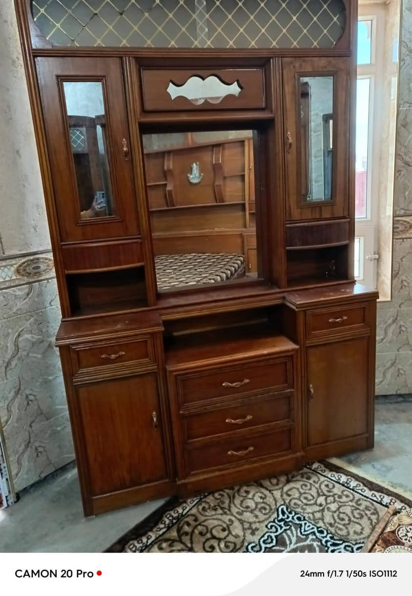 غرفه خشاب للبيع ملحق جدا نضيفه العنوان الكرابله واتساب ***********
