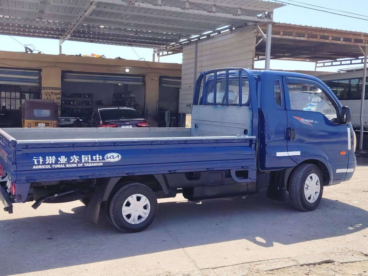 سلام عليكم
كيا حمل/موديل2008/ رقم بغداد دولي سنويه ل30/مسكر بم ونوزل 

سيارة معمره جديد تخم تاير مصبوغه عام لجماليه اثر جرد

السعر75وبيها مجال 

الهاتف ***********
