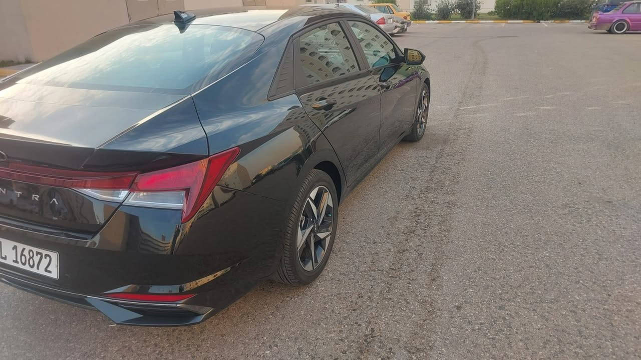 اسلام عليكم
الانتره موديل 23 فول عدى لفتحه
 رقم بغداد
 صبغ فقط دعاميات 
بدون تبديل بدون ايرباك 
ماشيه 32 
سياره جديده بمعنا الكلمه 
مكان بغداد 
للتواصل ***********
بي واتساب
