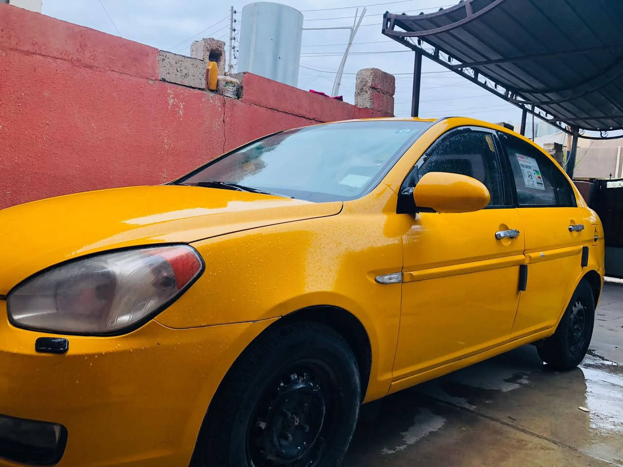 السلام عليكم
للبيع 
اكسنت تكسي موديل ٢٠٠٨
محرك بي صرف قليل 
حجم المحرك ١٤
گير عادي 
كهربائيات كلها شغاله 
غرفتها جديده 
رقم كركوك دولي شرط التحويل 
سنويه لل٢٠٣٠ دفتر بانزين بيها 
تبريد ثلج❄️ 
تدفئه نار 🔥 
بيها تصفيات بسيطه 
السعر ٦٥وبيها مجال 
للاستفتسار 
***********
