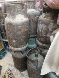 فارغه • مراوس مع بلاستك • دبتين