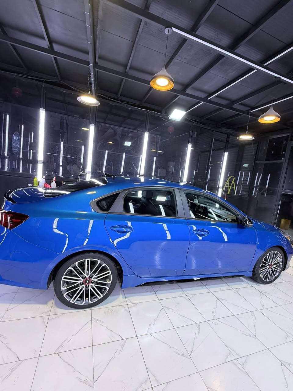 فورتي 2023 GT فول مواصفات رقم رقم بغداد صور الحادث مرفقه بالصور
🟢بصمه ابواب وتشغيل 
🟢فتحه سلايد
🟢محرك 1600 توربو يعني طياره دبل كلج 7نمر دبل كزوز 
🟢لايت لد امامي خلفي
🟢سستم سماعات 🔊 هارمن
🟢اوتو هولد سايد بريك دكمه
🟢شاشه كبيره كاميرا
🟢حساسات امامي خلفي 
🟢رادارات جانبي 
🟢توقف ذاتي 
🟢تحديد مسار 
🟢رادار امامي خلفي 
🟢قياده ذاتيه
🟢تبريد قطعتين
🟢مقاعد تبريد تدفئه 
🟢كرسي كهرباء
🟢قطع المسافه/ الف كيلو 85
🟢صندوق بصمه ذكي 
🟢اناره ترحيب عند الاقتراب
🟢أنارات داخليه دشبول متغيره 
🟢علامة الGTبدشبول وبلكشنات
🟢أعلى فئه يعني واحد ع واحد 
🟢وبعد هواي مواصفات ما مذكوره 
يرادلها ملاحضات بسيطه
جاملغ وبنيد
***********
