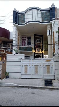 دار.للبيع مساحه 100 متر. 3 غرفه نوم صاله وخدمات الحريه حي السلام   اول...