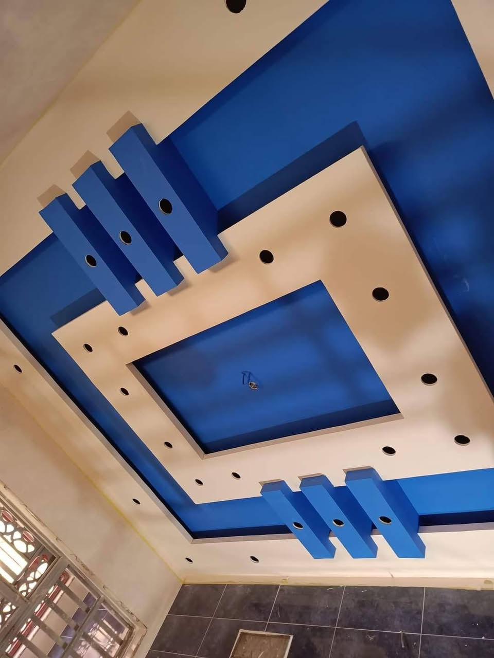 صباغ عام داخل وخارج ***********
