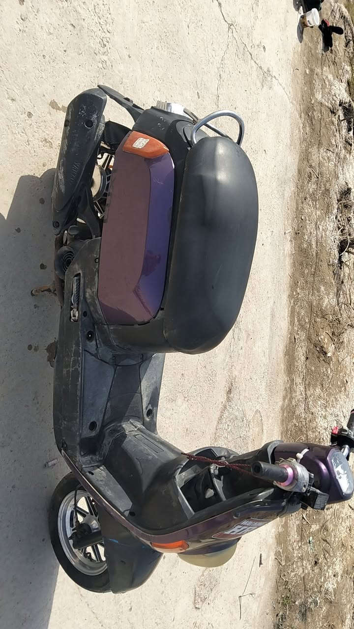 ماكس بوليس دراجه نكره سلف الدراجه ما مفتوحه و ناعمه  سعر 350 متواجد وات ساب *********** مكاني بغداد قريب بوب الشام
