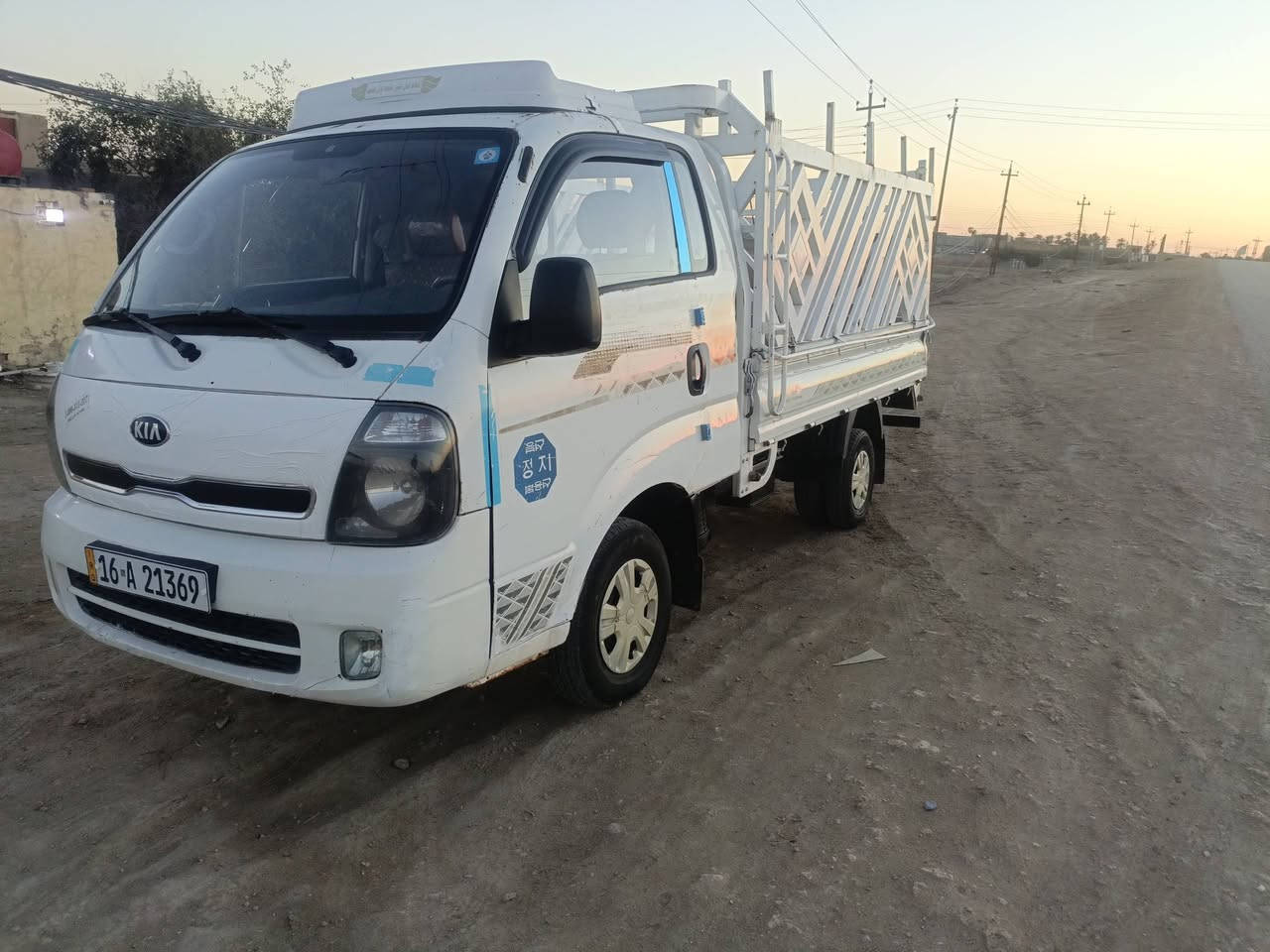 كيه حمل للبيع مديل 12 محرك 2700 مكفوله محدثه السياره تخم تير دوشمه مال حديث جاهزه مكان السياره رميثه ***********
