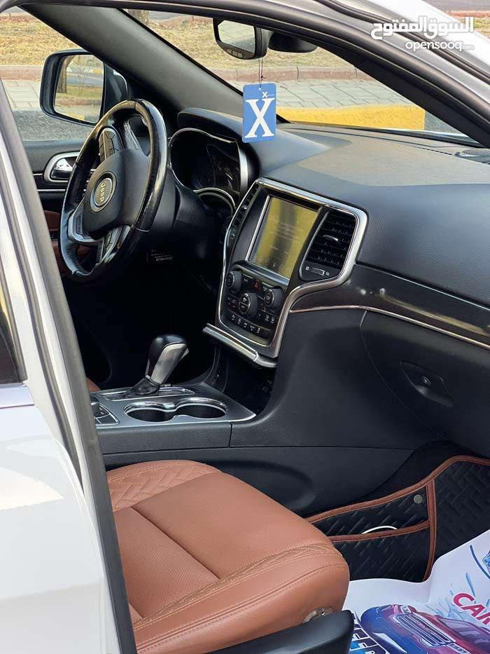 السلام عليكم للبيع فقط غير متواجد على فيس مكلف بالنشر
جيب 2018 گراند  شيروكي لمتد ابيض لؤلويرقم بغداد رقم جديد 
معروفة مواصفات الشيروكي بنواما فول
ماشية ٩٥ كير مكينة كهربائيات تايرات باتري مكفول 
صدرهة ٨٥ ٪؜
بغداد شارع فلسطين 
السعر 230 وبيها شي بسيط 
 للتواصل *********** 

غير متواجد عل فيس مكلف بالنشر
