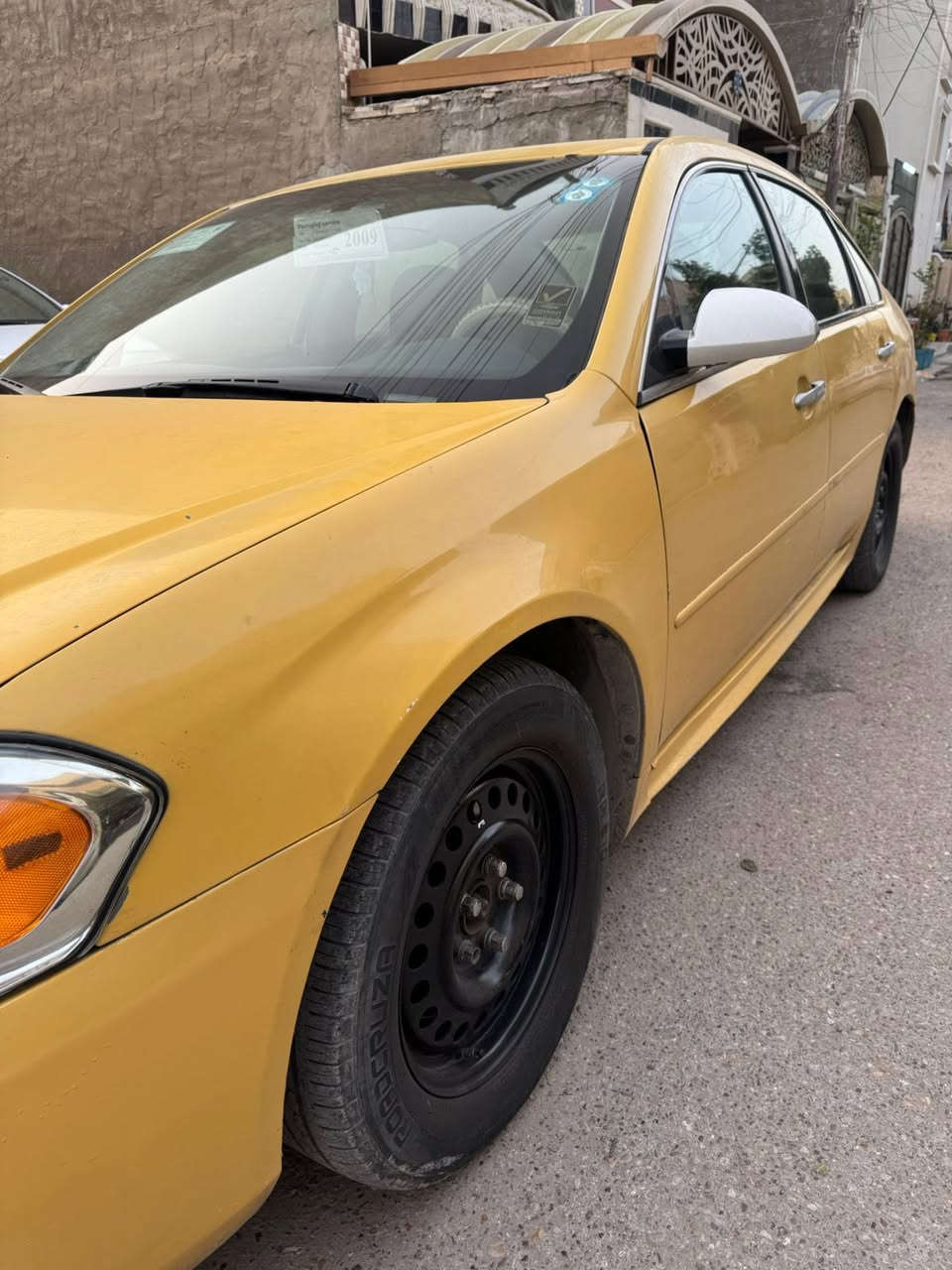 السلام عليكم أمبالا 2009 جاهزه بيها نقص بالصدر الأمامي گير ومكينه وكهربائيات تمام ويل 16 دواخل حلوه سنويه بإسمي رقم جديد وهزه جديده سعر 60 وبي مجال تقدير اليجينه . الإتصال *********** .
