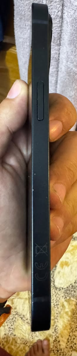 السلام عليكم ايفون 13 نضيف كلش ذاكره 128 وين متريد روح فحصه مامفتوح ابد سعره 450 الف وبي مجال بسيط ***********
