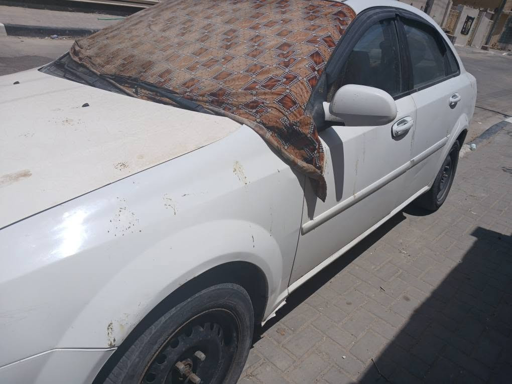 اوبترا 2011  بصرة بااسمي رقم جديد محرك 1600 بيه تبخير وحاليا كازكيت .الكير جيد .حداديه اماميه نص عمر خلفيه محتاجه دبلات تبريد شغال كهربائيات جيده دواخل السيارة كامله لاكسر لانقص ..البدي تبديل باب السائق بسبب زنجار الباب القديم تبديل جاملغ ايمن امامي حادث بسيط ماعابر على هيكل السيارة صبغ مساحه صغيره بالجاملغ الخلفي خلف السائق سقف السيارة والبنيد مغلف فابلون ولاطش ..السعر 50  غير قابل للتفاوض غير قابل للتفاوض *********** لاحك جيه ولاعشانا ولاغدانا تكت ال50  تاخذ سيارتك ..وشكرا البصرة, العراق
