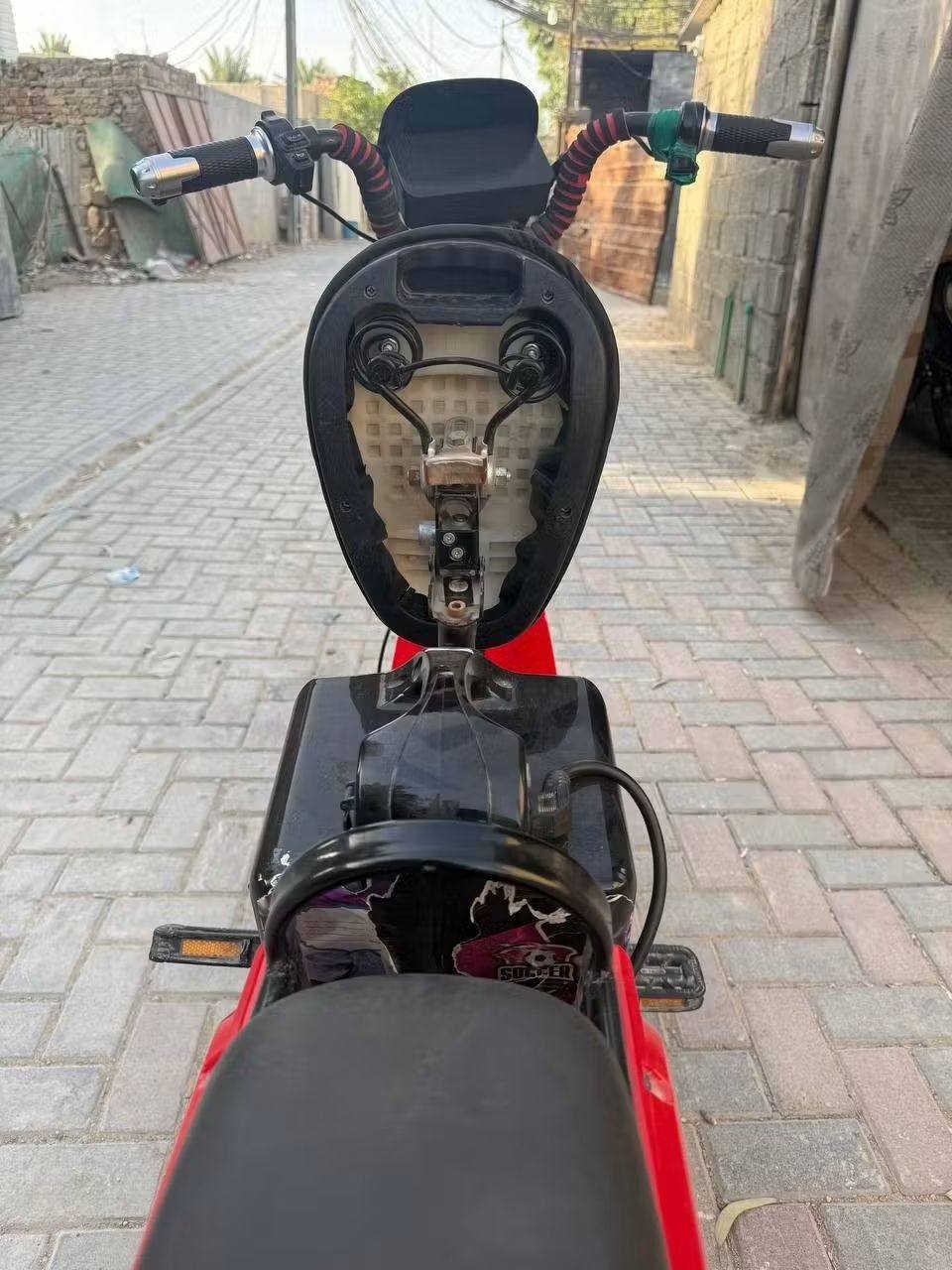 سلام عليكم اخوان بايسكل شحن مراوس ببلي 4..  بايسكل مرتب وكلشي مابي اربع بطاريات بصمتبن سويجين كامل مكمل مكاني كربلاء رقمي ***********..
