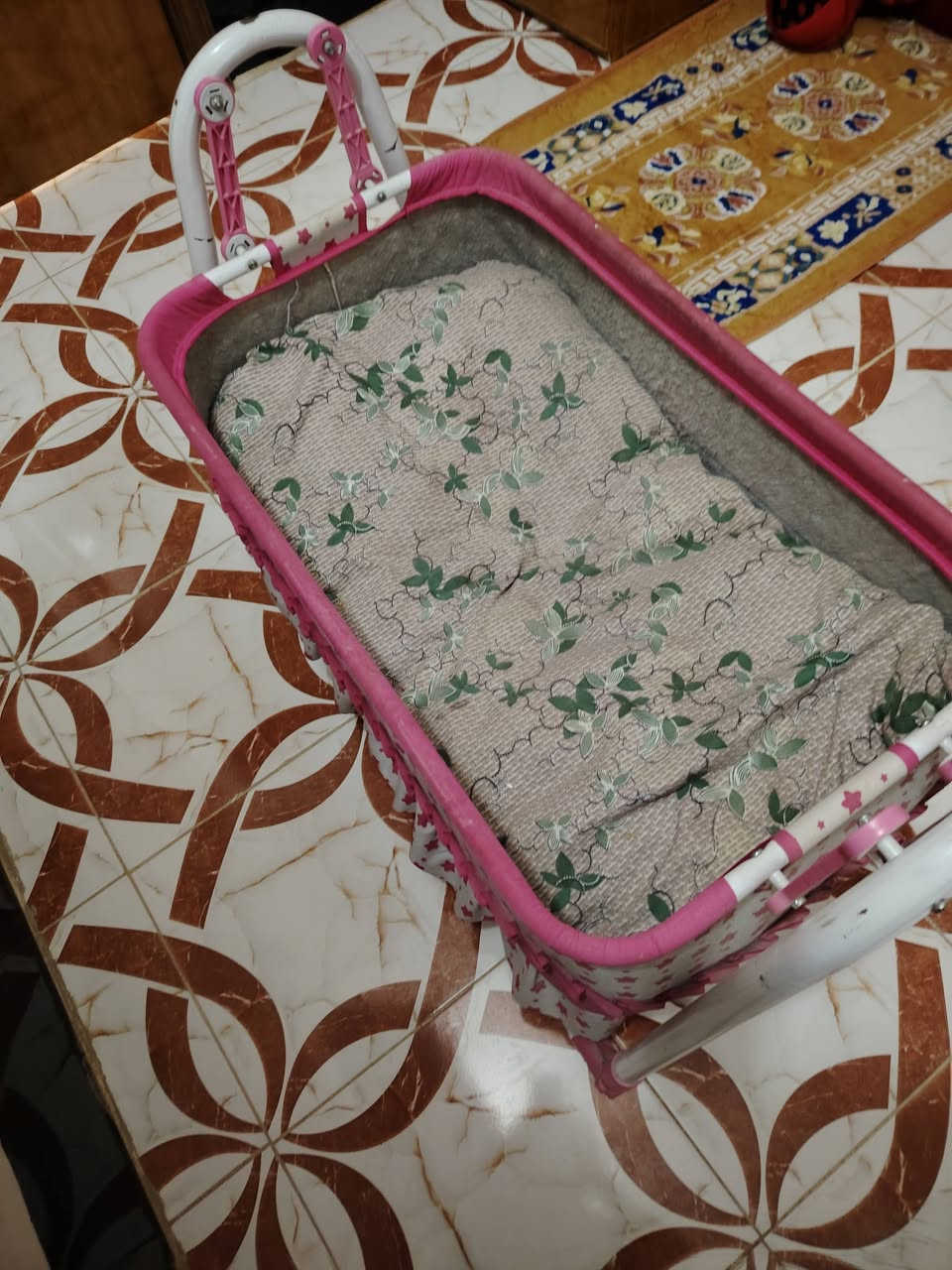 سلام عليكم عربانه وكروك البيع  استعمال قليل  ***********
