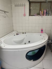 جاكوزي بدون ماطور • قياس ١٦٠ • الشرطة الخامسة